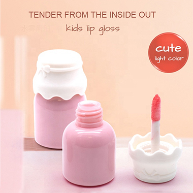 What Age of Children Can Use Kid Lip Gloss?