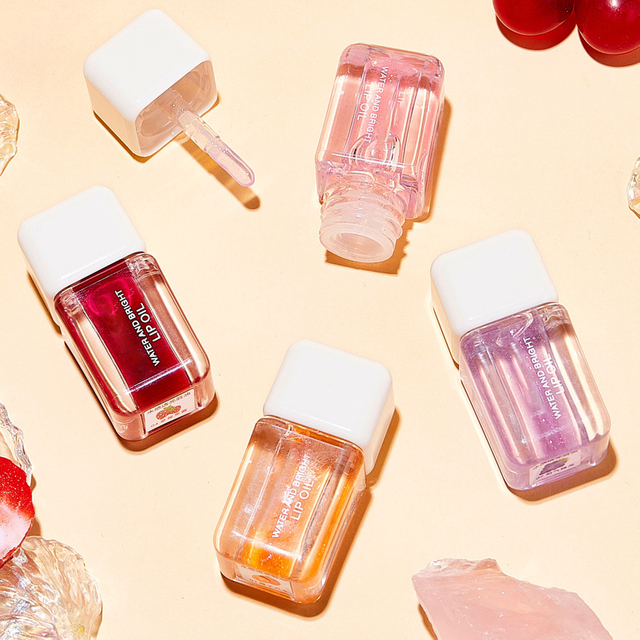 Watery and Transparent Lip Oil TM175 