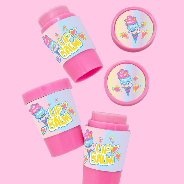 Strawberry lip balm C5568