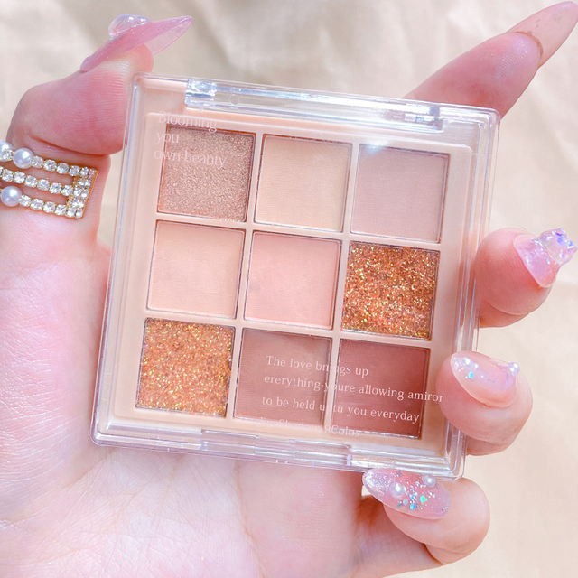 Mashed potato eye shadow plateshadow7184