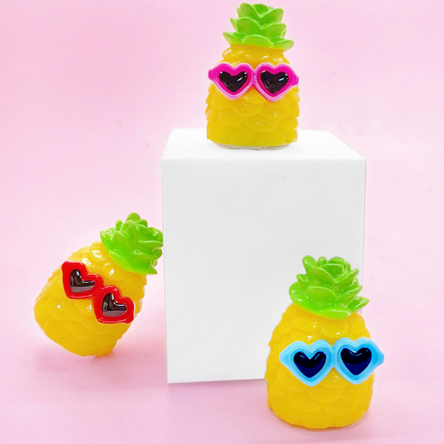 pineapple shaped lip balm c54550-2
